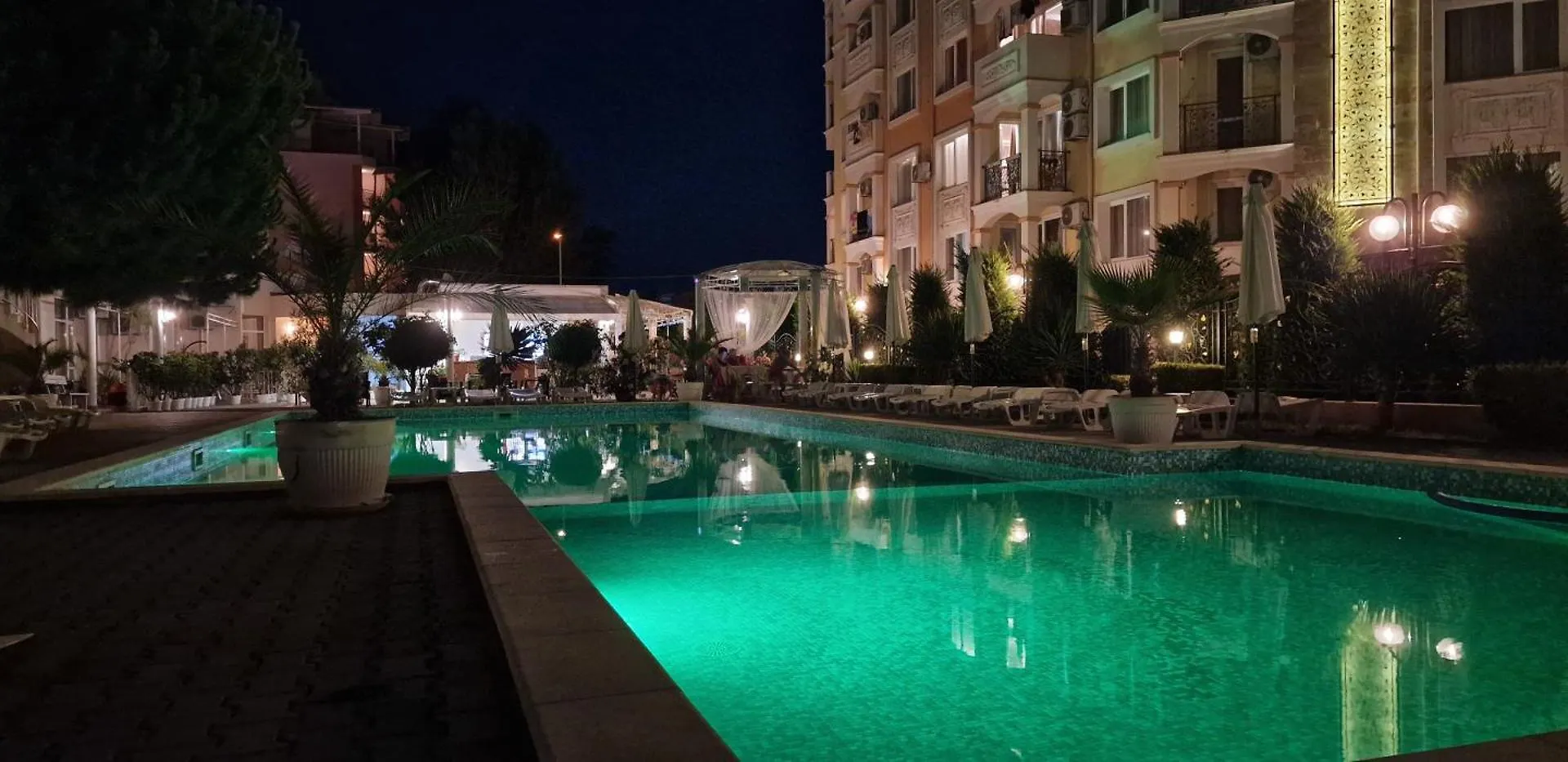 Ξενοδοχείο με διαμερίσματα Vanilla Garden Apartments Σάνι Μπιτς